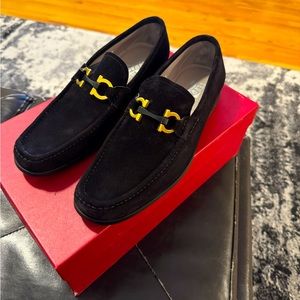 Wore them for 2 hours and took them off. They’ve been in the box ever since.